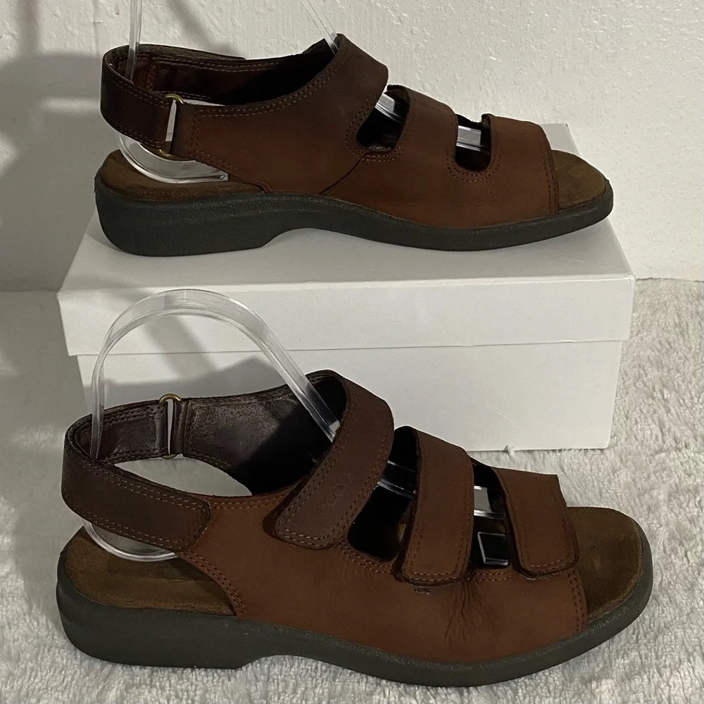 Ecco Babett Brown Leather 3-Strap Sandals Women’s Size 40 EU (9/9.5 US)